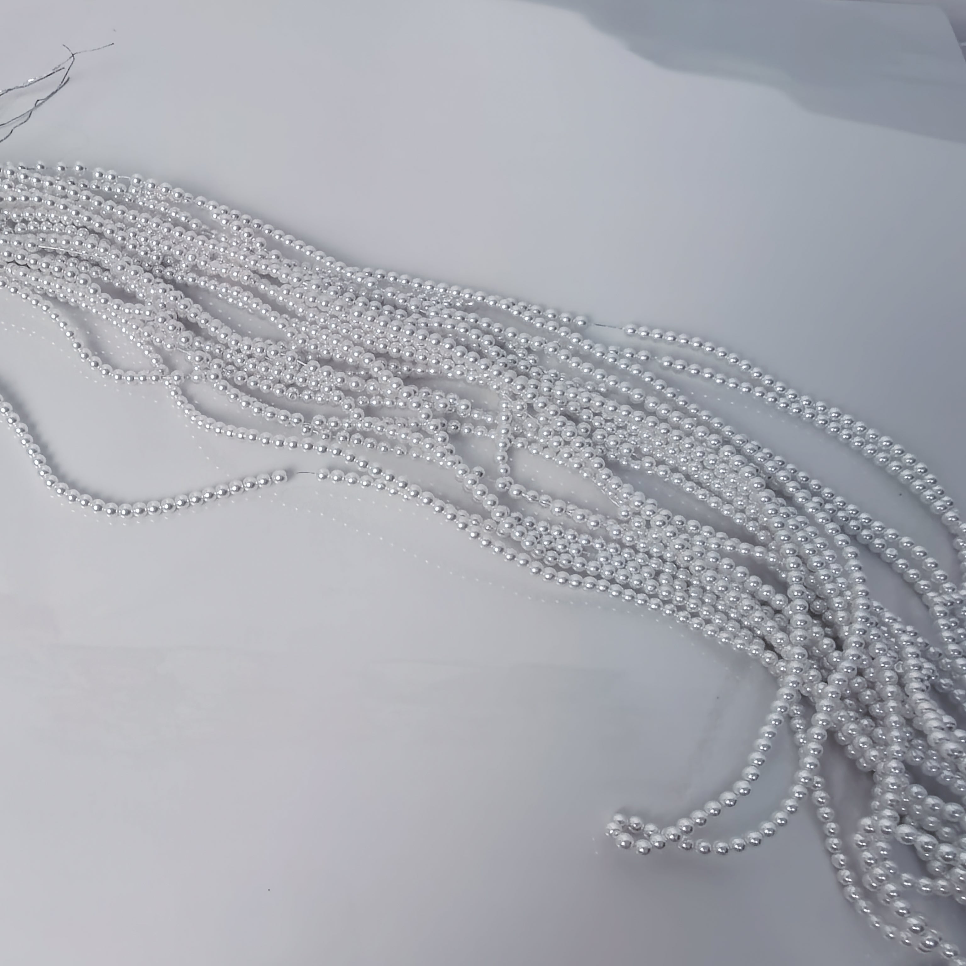 (L018)Glass Pearls to make bracelets, necklaces, phone charms, and keychains