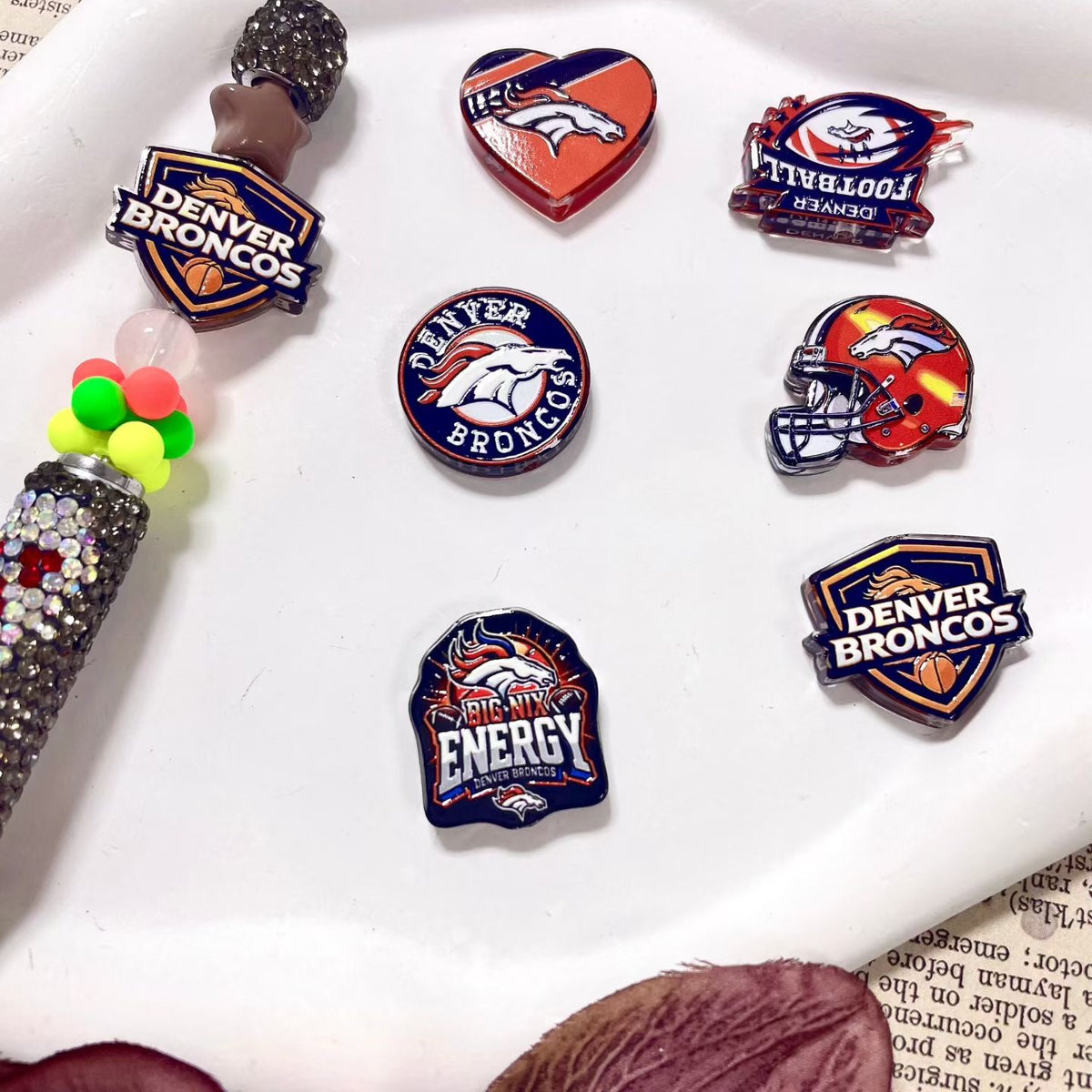 (L051) Acrylic Cartoon Football Team Through-hole Beading Supplies Beads