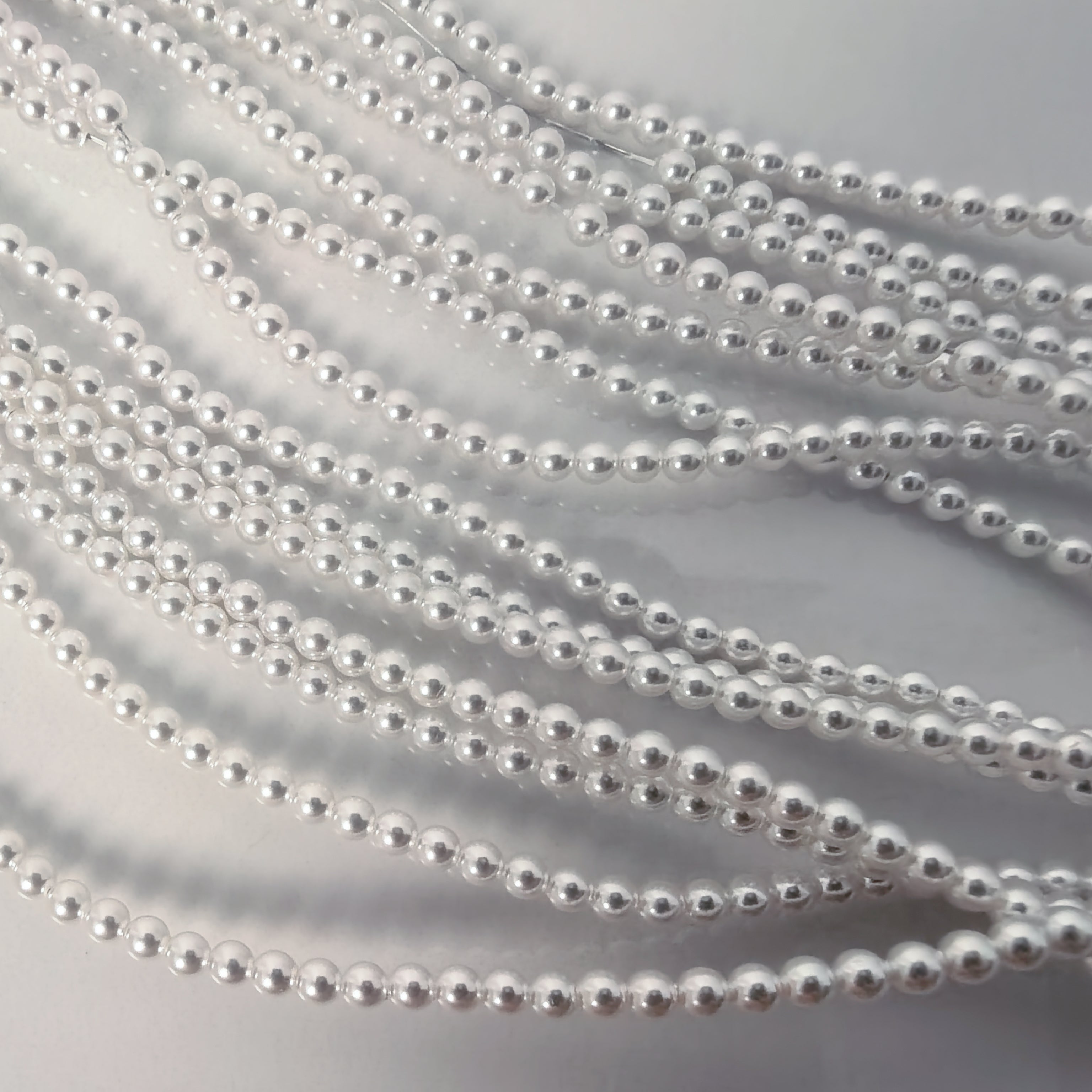 (L018)Glass Pearls to make bracelets, necklaces, phone charms, and keychains