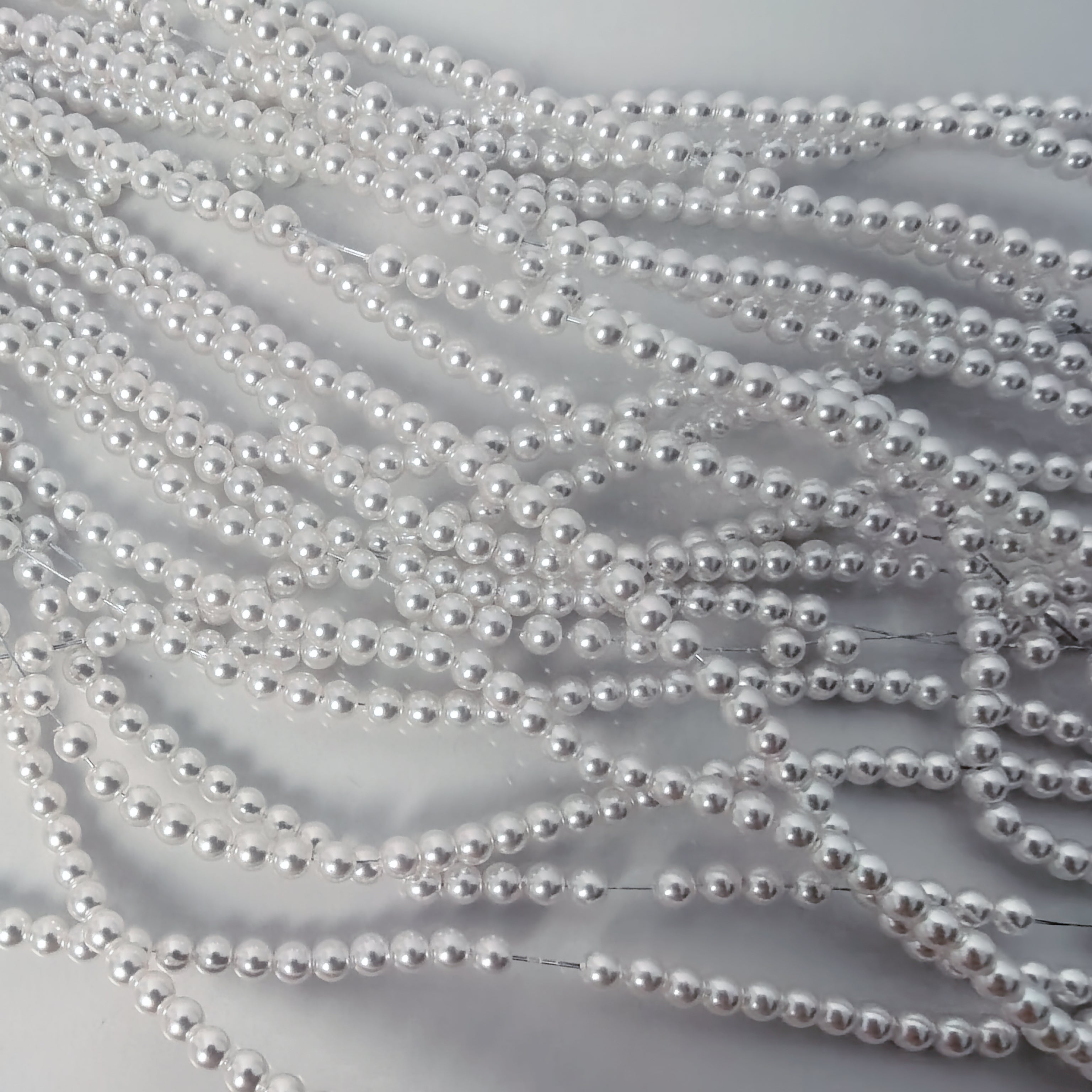 (L018)Glass Pearls to make bracelets, necklaces, phone charms, and keychains
